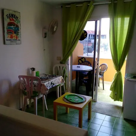 Apartment Happy Holidays In